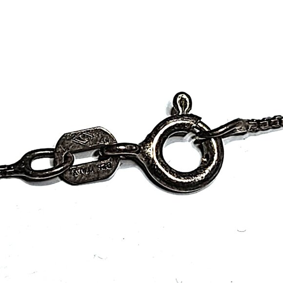 925 silver daisy necklace & earrings set - Picture 9 of 12